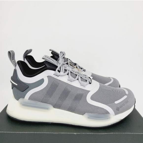 New Adidas Originals NMD_V3 Gore-Tex Men's Running Shoes Size 9 - Picture 4 of 8